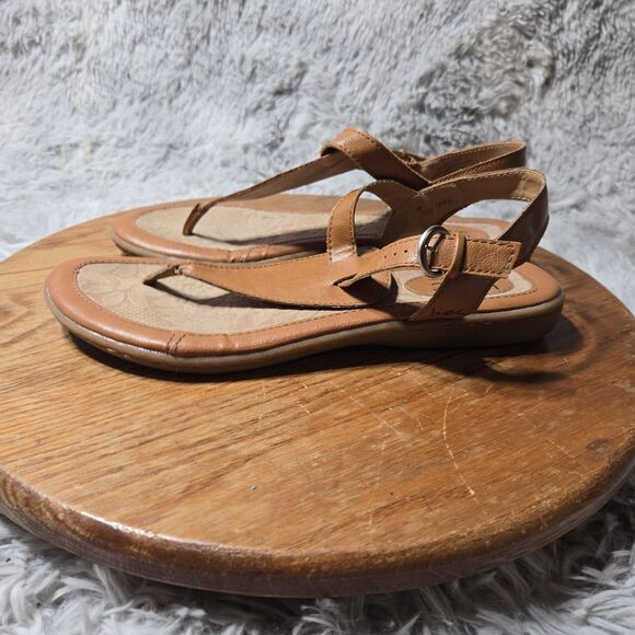BOC Born Concept Basilia Womens Size 8M T Strap Cream Faux Leather Thong Sandals - Picture 2 of 11